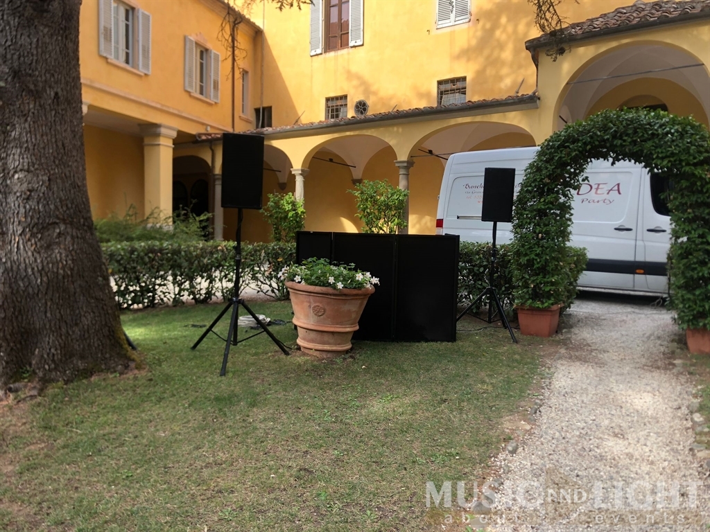 MATRIMONIO CONVENTO DI GIACCHERINO PISTOIA - ALLESTIMENTO AUDIO/LUCI